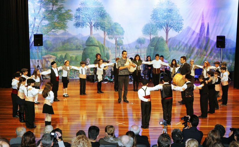 How children were raised in ancient Greece