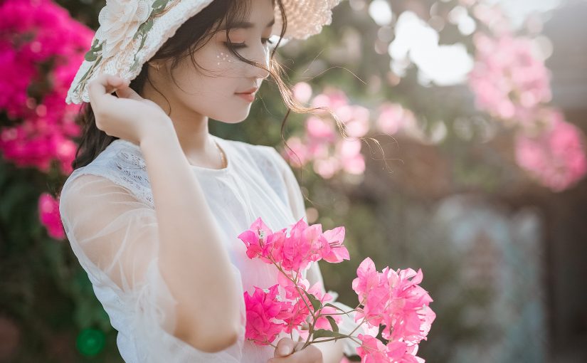 Why and how to decorate with flowers?