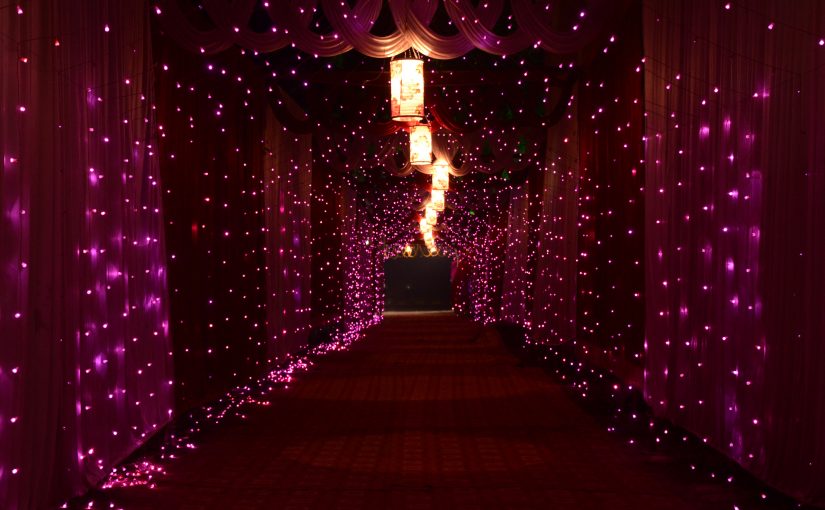 Furniture in minimalist decoration trends